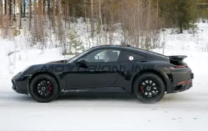 Porsche 911 Safari e 911 restyling - Foto spia 25-01-2022