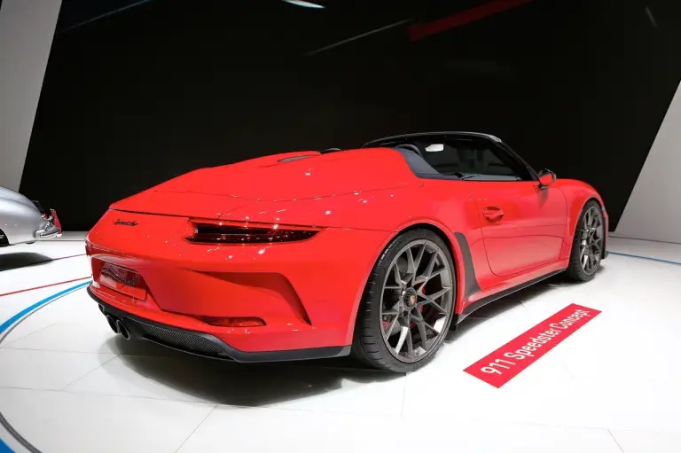 Porsche 911 Speedster Concept - Salone di Parigi 2018 - 4