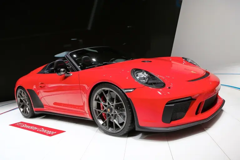 Porsche 911 Speedster Concept - Salone di Parigi 2018 - 9