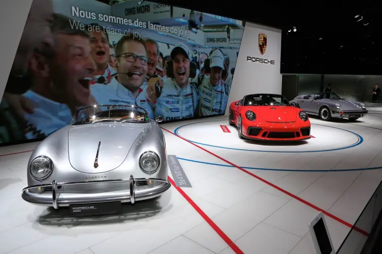 Porsche 911 Speedster Concept - Salone di Parigi 2018 - 18