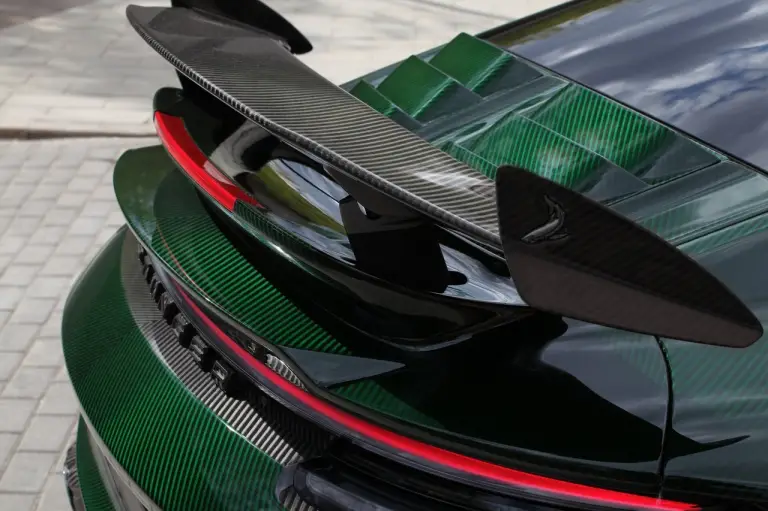 Porsche 911 Stinger GTR Limited Carbon Edition by TopCar - Foto - 7