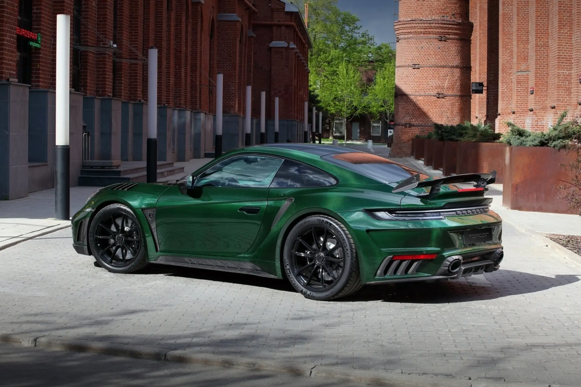 Porsche 911 Stinger GTR Limited Carbon Edition by TopCar - Foto - 6