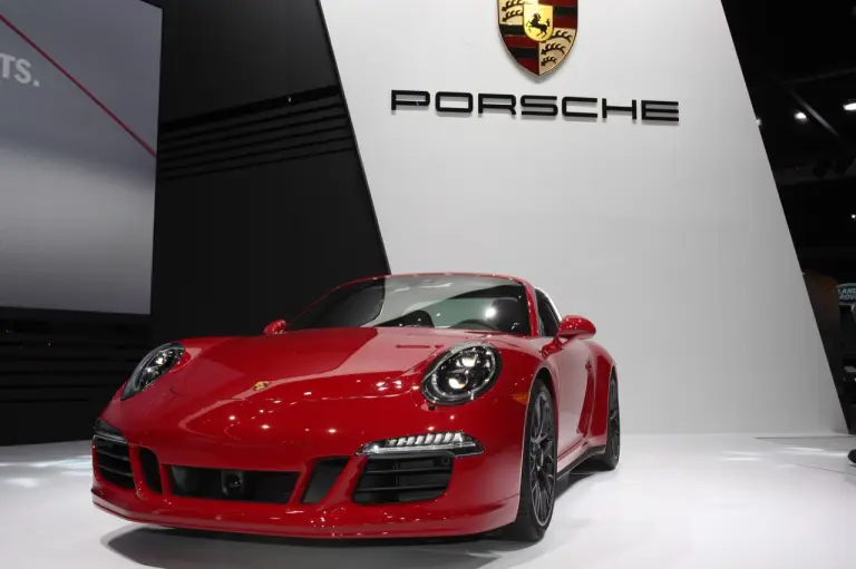 Porsche 911 Targa 4 GTS - Salone di Detroit 2017 - 8