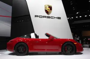 Porsche 911 Targa 4 GTS - Salone di Detroit 2017 - 9