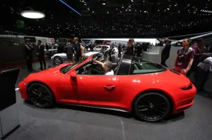 Porsche 911 Targa 4 GTS - Salone di Ginevra 2017