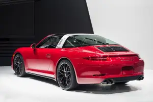 Porsche 911 Targa 4 GTS - 2