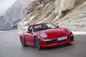 Porsche 911 Targa 4 GTS - 3