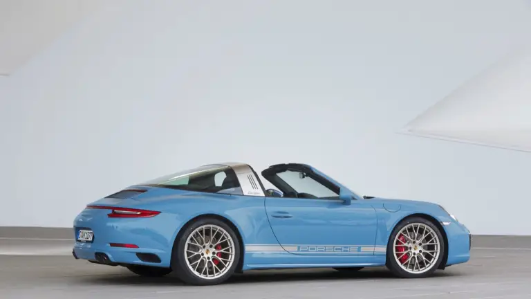 Porsche 911 Targa 4S Exclusive Design Edition - 2