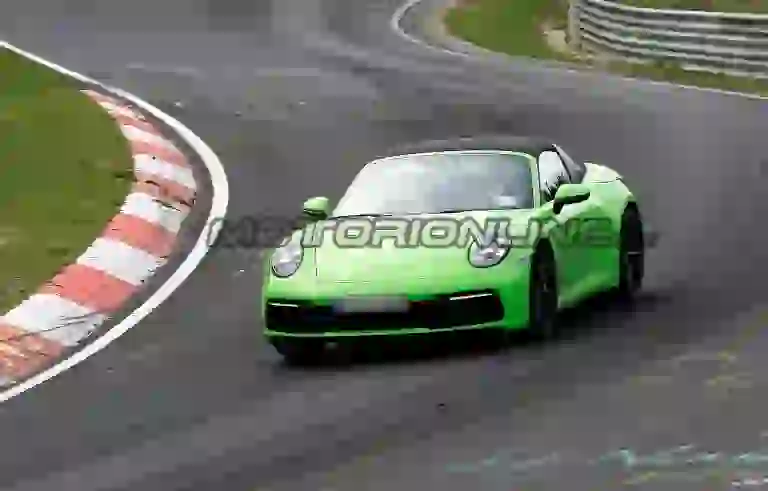 Porsche 911 Targa MY 2020 - Foto spia 23-04-2019 - 11