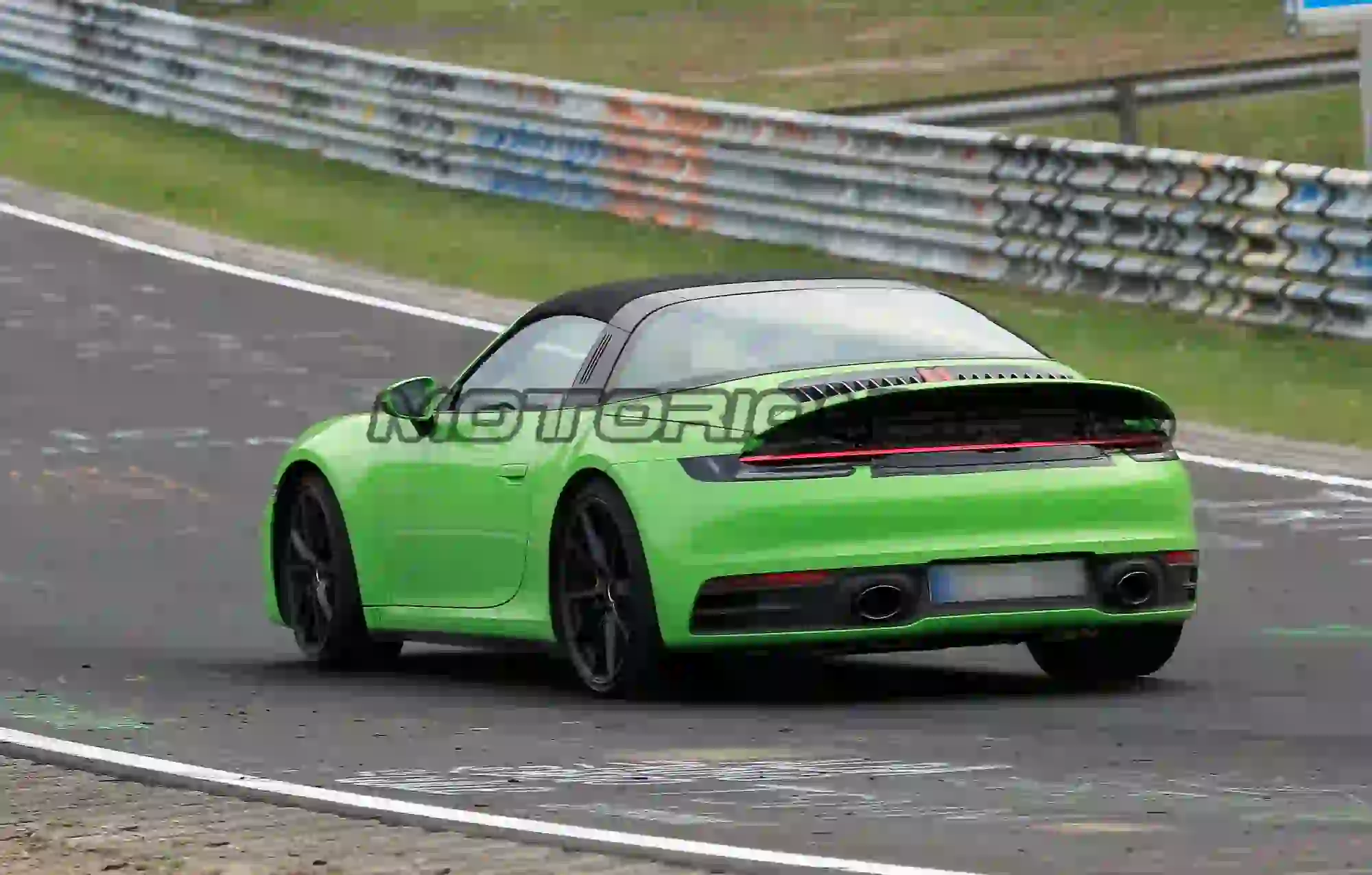 Porsche 911 Targa MY 2020 - Foto spia 23-04-2019 - 17