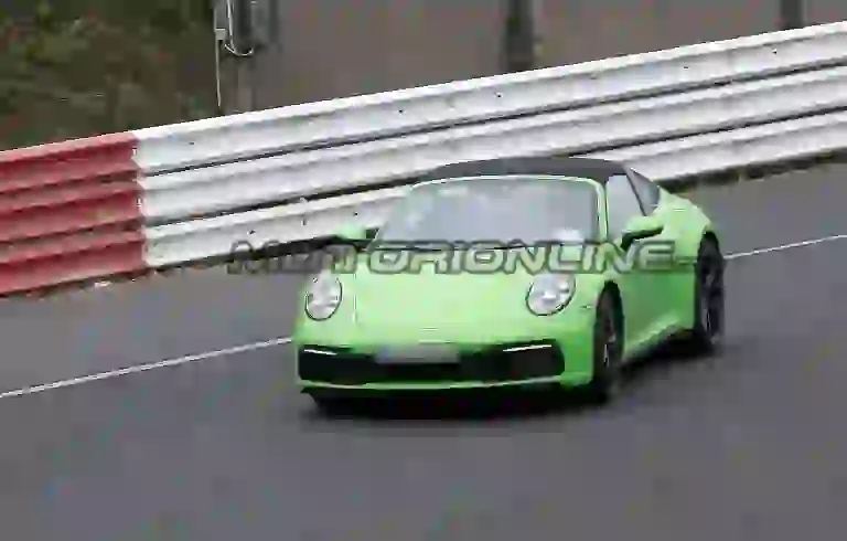 Porsche 911 Targa MY 2020 - Foto spia 23-04-2019 - 19