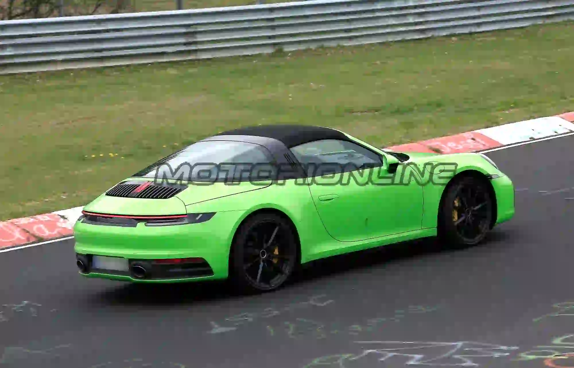 Porsche 911 Targa MY 2020 - Foto spia 23-04-2019 - 24