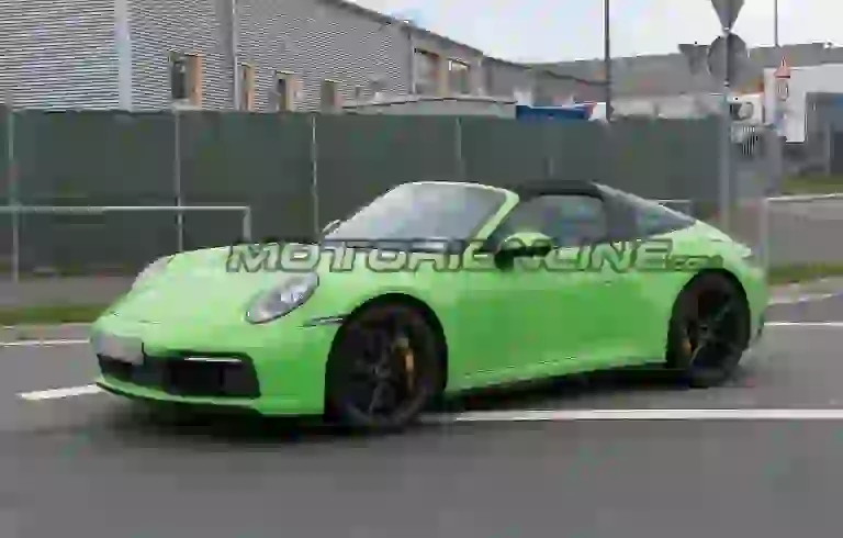 Porsche 911 Targa MY 2020 - Foto spia 23-04-2019 - 30