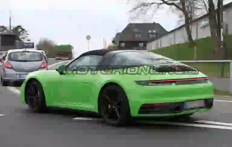 Porsche 911 Targa MY 2020 - Foto spia 23-04-2019 - 32