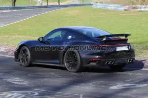 Porsche 911 Turbo 2019 - Foto spia 18-04-2018 - 10