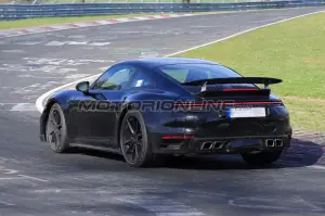 Porsche 911 Turbo 2019 - Foto spia 18-04-2018