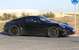 Porsche 911 Turbo 2019 - Foto spia 23-11-2017