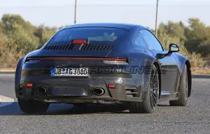 Porsche 911 Turbo 2019 - Foto spia 23-11-2017 - 7