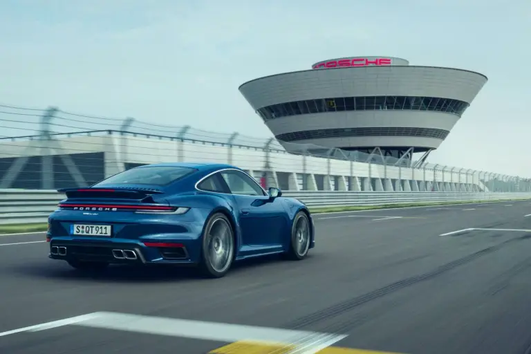 Porsche 911 Turbo 2020 - 8