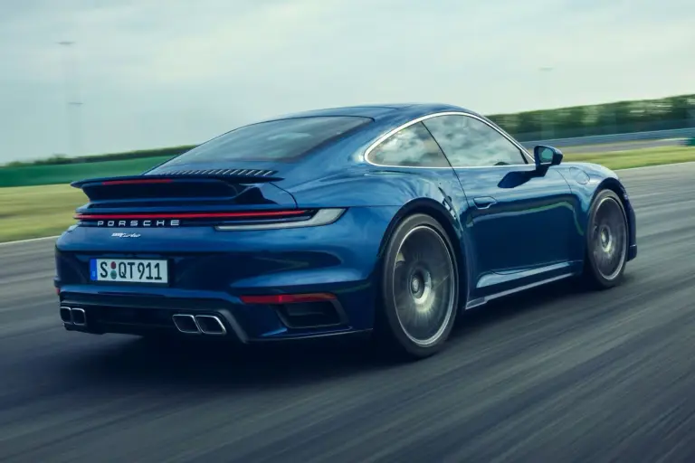 Porsche 911 Turbo 2020 - 7