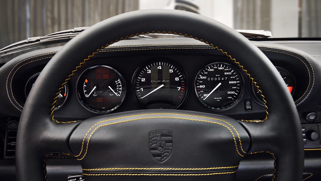 Porsche 911 Turbo 993 Project Gold