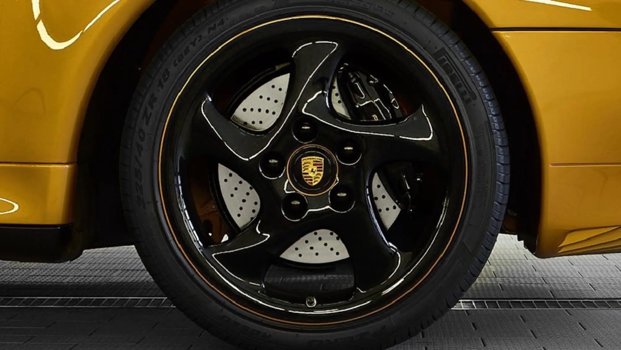 Porsche 911 Turbo 993 Project Gold - 7