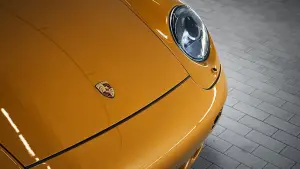 Porsche 911 Turbo 993 Project Gold