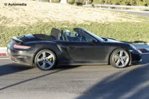 Porsche 911 Turbo Cabriolet 2016 - Foto spia 18-11-2014