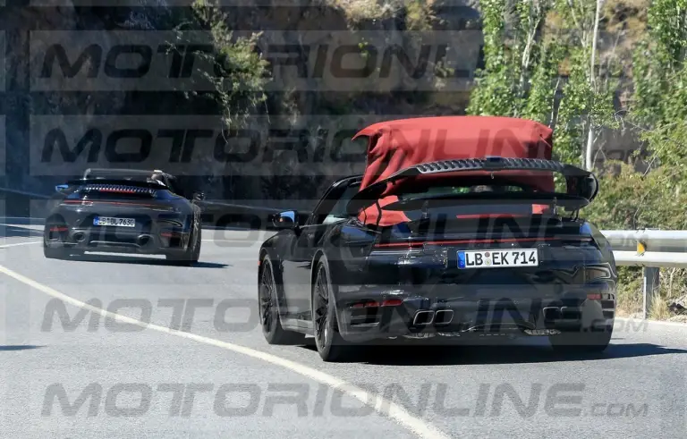 Porsche 911 Turbo Cabriolet 2020 - foto spia  - 5