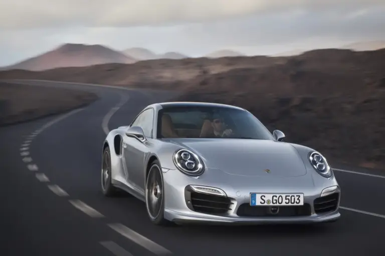 Porsche 911 Turbo e Turbo S 2014 - 4