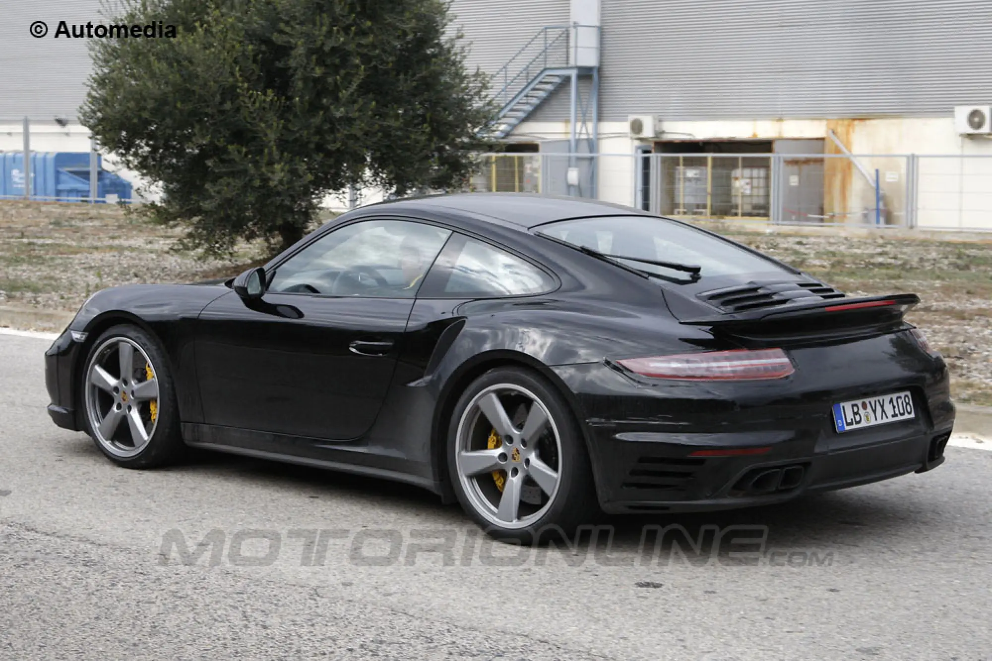 Porsche 911 Turbo Facelift 2015 - Foto spia 14-12-2013 - 5