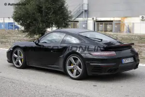 Porsche 911 Turbo MY 2016 - Foto spia 11-08-2015