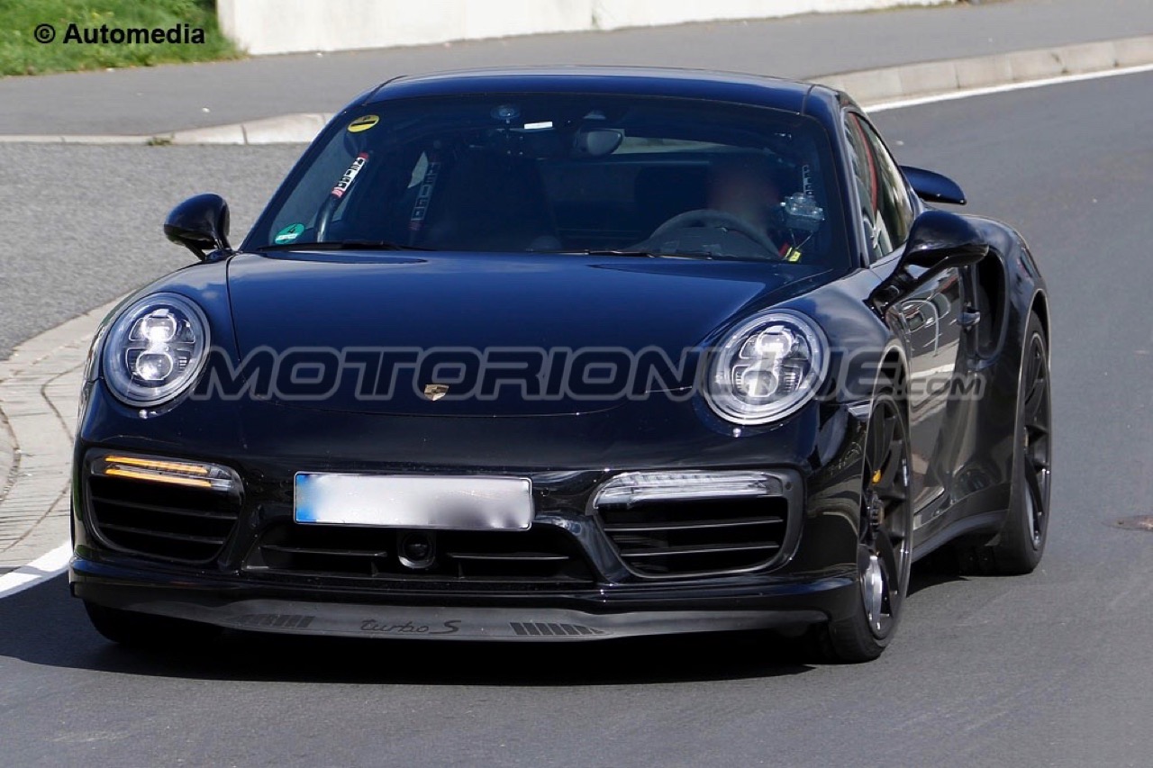 Porsche 911 Turbo MY 2016 - foto spia 19-08-2015