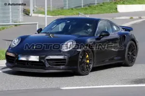 Porsche 911 Turbo MY 2016 - foto spia 19-08-2015 - 2