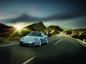 Porsche 911 Turbo S 2011