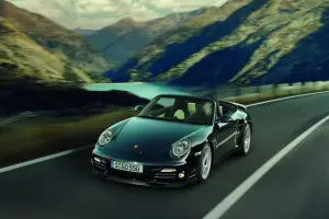 Porsche 911 Turbo S 2011 - 8