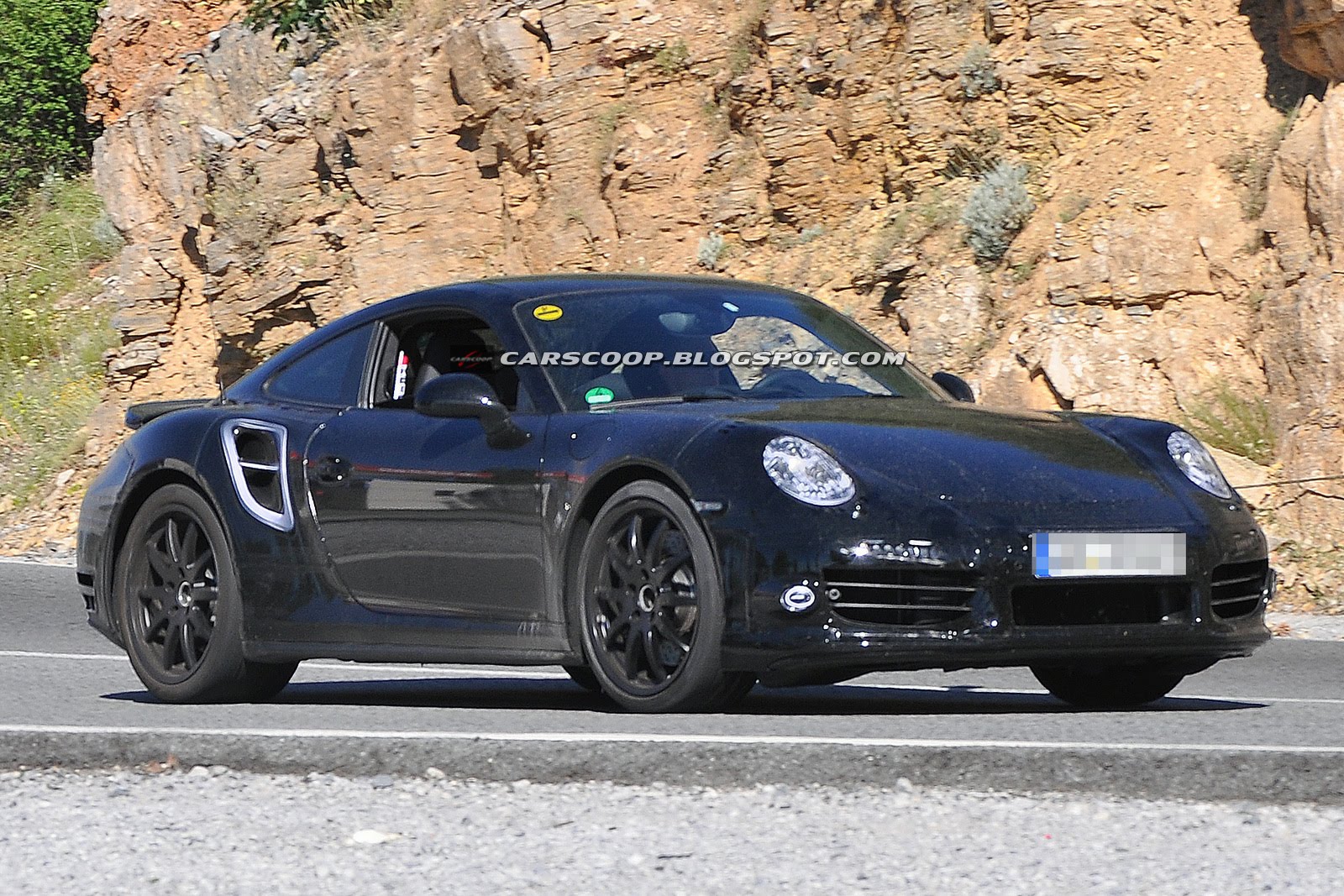 Porsche 911 Turbo S 2012 - Spy shots 22-07-2011