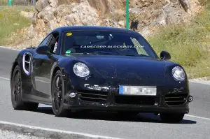 Porsche 911 Turbo S 2012 - Spy shots 22-07-2011 - 1