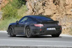 Porsche 911 Turbo S 2012 - Spy shots 22-07-2011 - 6