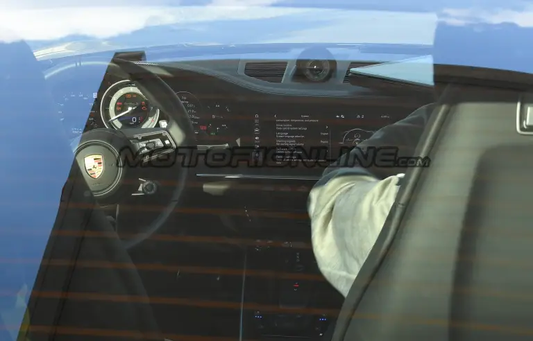 Porsche 911 Turbo S 2020 - Foto spia 27-09-2019 - 12