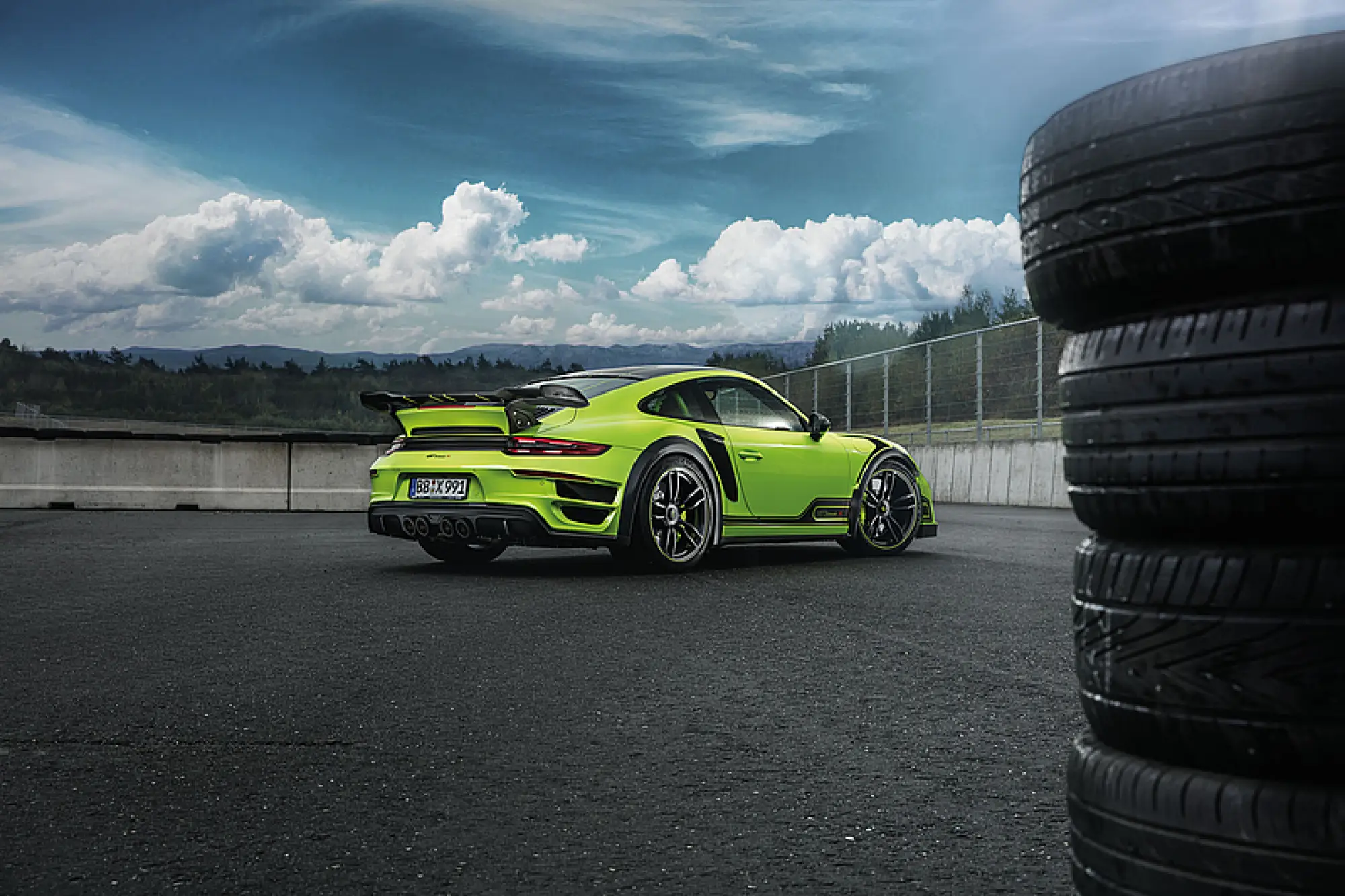 Porsche 911 Turbo S 