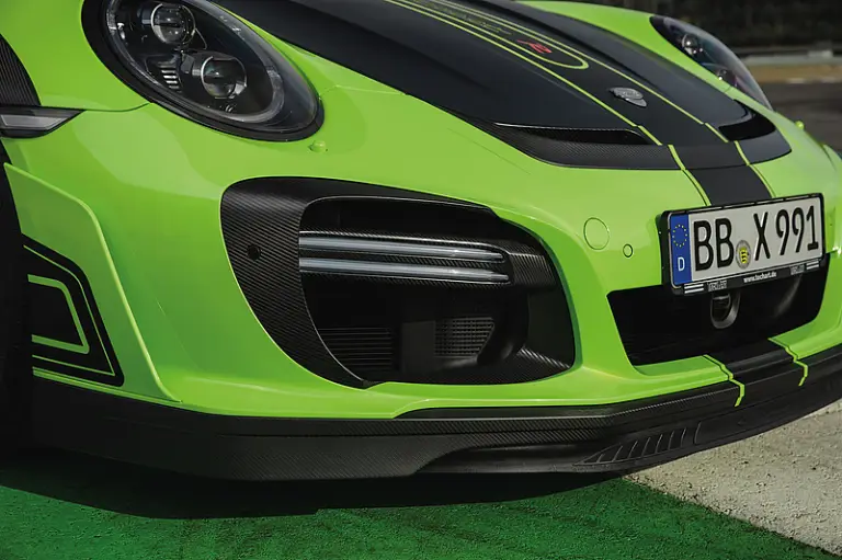Porsche 911 Turbo S 