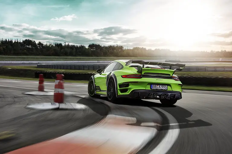 Porsche 911 Turbo S 