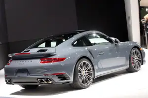 Porsche 911 Turbo S - Salone di Detroit 2016