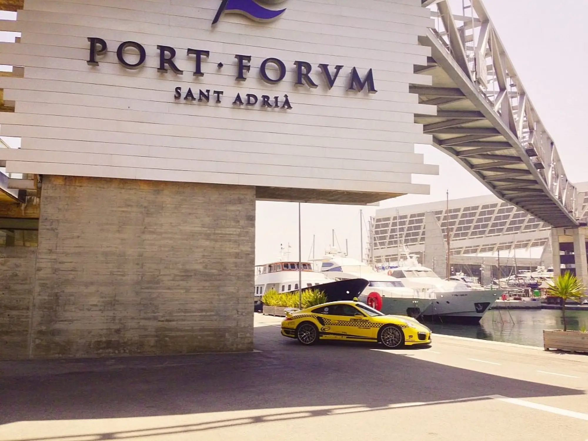 Porsche 911 Turbo S - Taxi - 13