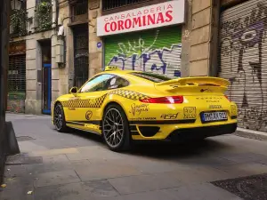 Porsche 911 Turbo S - Taxi
