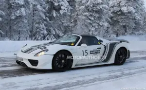 Porsche 918 Spyder 2014 - foto spia - 1