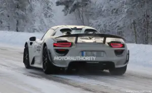 Porsche 918 Spyder 2014 - foto spia - 4