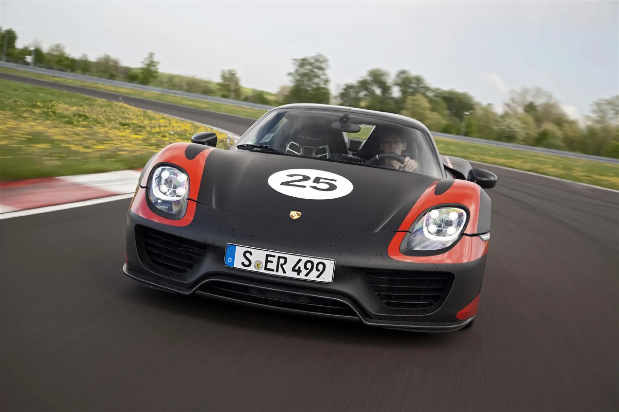 Porsche 918 Spyder 2014 - 1