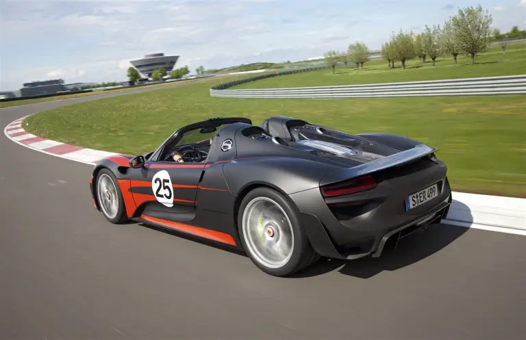 Porsche 918 Spyder 2014 - 3